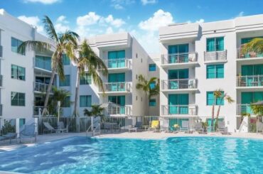 Cosmopolitan 2519 - South Beach