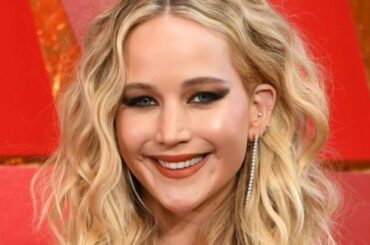 Here's What Hollywood A-List Actresses Typically Eat In A Day