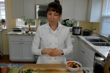 Discover Delicious Living BONUS class: Italian Tempeh & Sweet Potato Hash