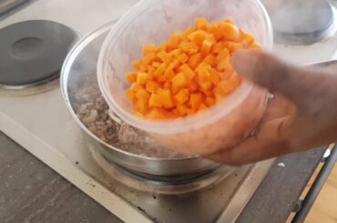 How I make my  spaghetti bolognese( italian food)