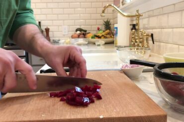 How to make an easy Risotto with beets and goat cheese