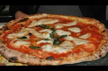 Italian pizza original recipe #yummy and tasty#italian style#not using desi masalas