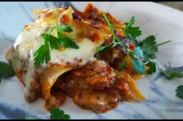 How to make Lasagne, layers of homemade pasta with ragu sauce and béchamel