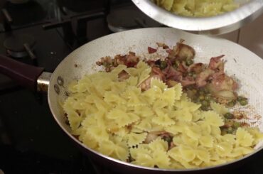 Ricota pasta with peas