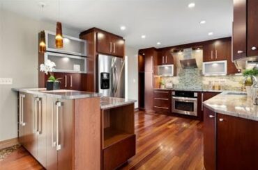 Team Tringali New Listing Alert!! 4 Summer Drive, Londonderry, NH