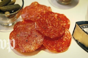 Quarantine Cooking Show: Salami chips