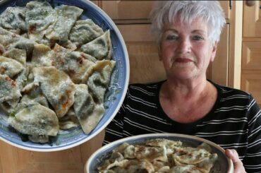 Pasta Grannies discover spinach ravioli called crafuncins from the Sud Tirol!