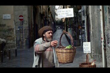 Food baskets for vulnerable lowered from balconies in Italy