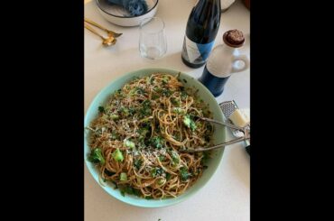 The Cooking Show - Ep 1 - Greens Spaghetti