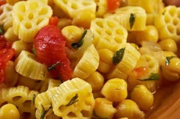 How to Make Chickpea Pasta (Pasta e Ceci) By Rachael