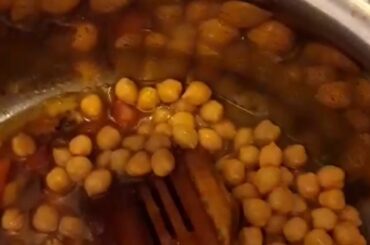 Chana pulao Rice🤗//by life style italy/aajo sb👭 lunch time 🍽🍷