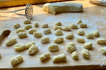 Easy Homemade POTATO GNOCCHI recipe - Original Italian recipe from my mother-in-law 😉