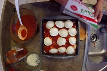How to cook an easy Italian dish- Weeknight Ravioli Bake!