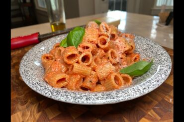 PASTA CON RICOTTA E POMODORO, BEST EASY ITALIAN MEAL RICOTTA AND TOMATO