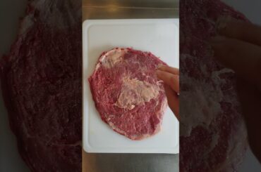 Beat meat recipe, beef Braciole, stuffed meat, Italian cooking