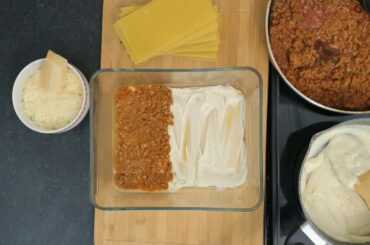 EP 2 - Traditional lasagna bolognese - Italy