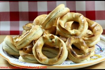 Taralli Baresi -  Rossella's Cooking with Nonna