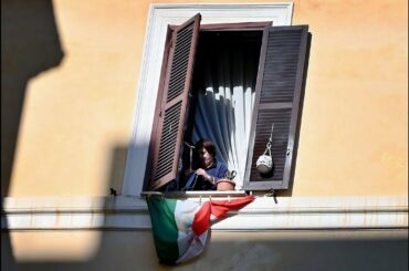 Mafia gives food to Italy's coronavirus-hit residents in 'bid to impose control'  - Live News 24