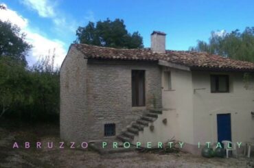 Charming Stone House in Basciano, Teramo, Abruzzo