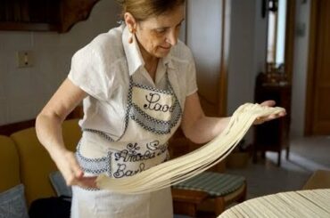 Making Su Filindeu Pasta in Sardinia