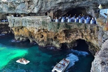 Restaurant Built Inside An Italian Cave Let’s You Dine With Breathtaking Views