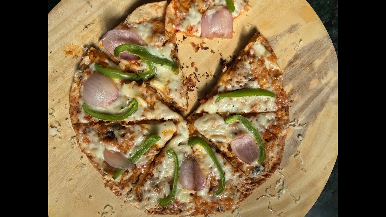 Chapati pizza with home made pizza sauce | चपाती पिज़्ज़ा | Tusharz Kitchen Chapati pizza with home made pizza sauce | चपाती पिज़्ज़ा | Tusharz Kitchen