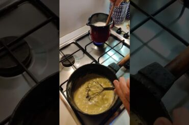 How to make a perfect Bèchamel sauce. Live from Vicenza, Italy.