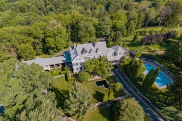 Beautiful and Secluded Estate in Sewickley Heights | Oak Ledge