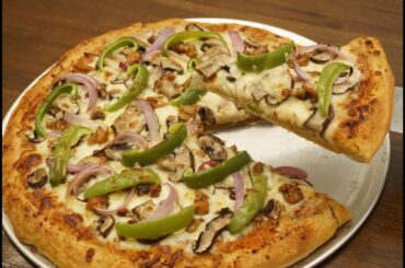 Making Italian Pizza at Home From Scratch || ঘরেই বানান ইতালিয়ান পিৎজা || Regular and Thin crust