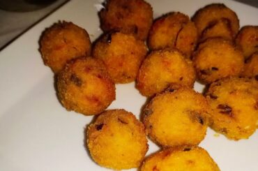 Arancini rice balls with left over rice #fusion #italian #arancini #indianstyle #homecook #lockdown