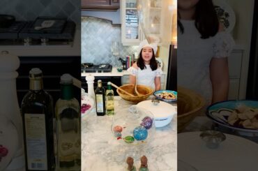 Cooking in quarantine: Vegan Panzanella Italian salad