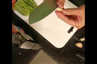 Italian food cooking: Tomato pasta