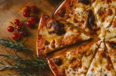 This is a Pizza Video [ITALIAN CUISINE]