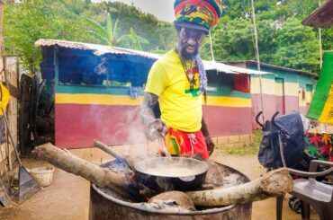 The Boss of RASTA JAMAICAN FOOD!! 🇯🇲 Legendary Ras Mokko at @Ras Kitchen - Jamaica!