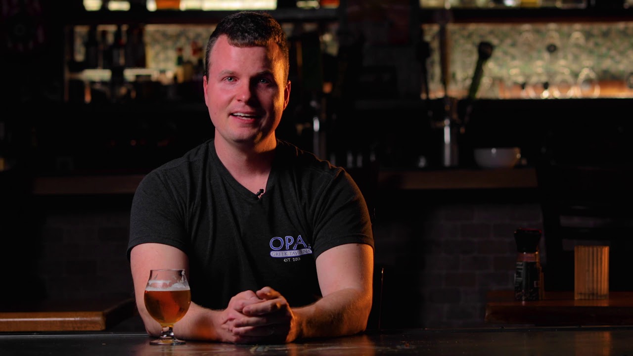 Restaurant shuts down dining area over COVID-19 Restaurant shuts down dining area over COVID-19