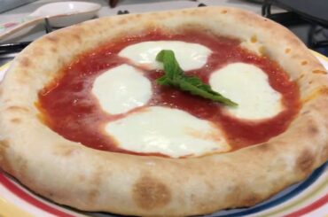 HOW TO MAKE THE BEST ITALIAN PIZZA AT HOME!!! - CHEAP AND EASY!!