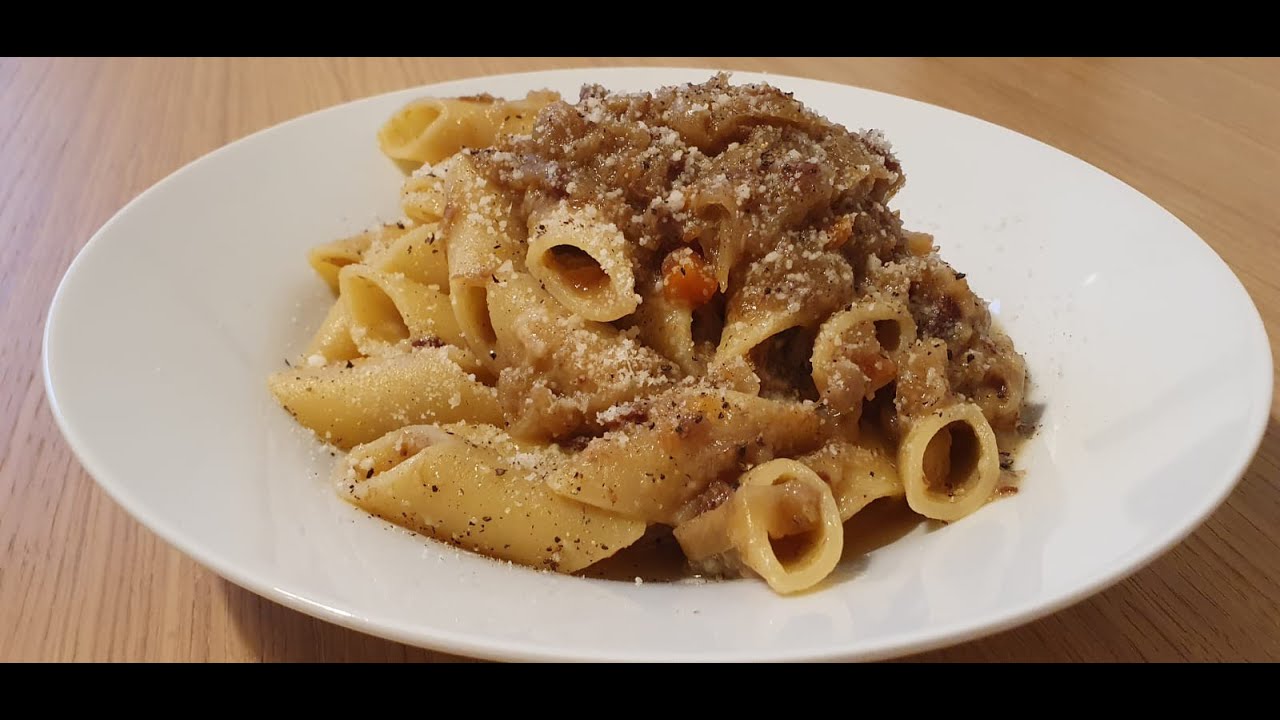 THE QUEEN OF ITALIAN SAUCES Genovese Sauce!! Italian Food