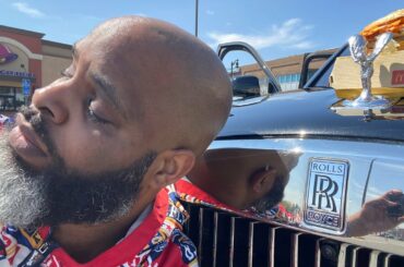 Reviewing a $10.00 Taco Bell Hood Burger in a $400,000 Rolls Royce