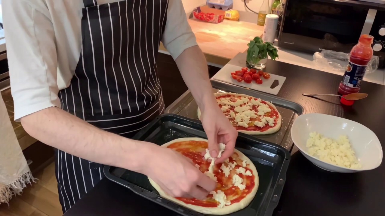 How to make PIZZA MARGHERITA – Easy step by step recipe for a traditional ITALIAN PIZZA How to make PIZZA MARGHERITA - Easy step by step recipe for a traditional ITALIAN PIZZA