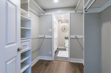 6214 Lake Lugano Dr, Jacksonville, FL