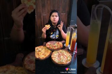 Big Pizza in Delhi #IndianFood #ArabicFood #Italian #Spanish #AllDishes #NonVeg #VegDishes  #curry
