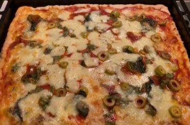 Italian Pizza Margherita | Homemade Pizza | Italian Pizza Ghar main kasy banaen|Italian Simple Pizza