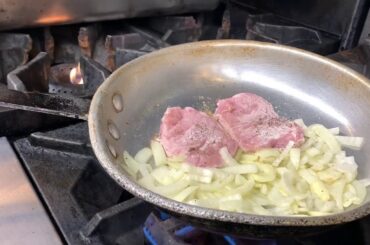 Pizzaiola sauce Italian & American version