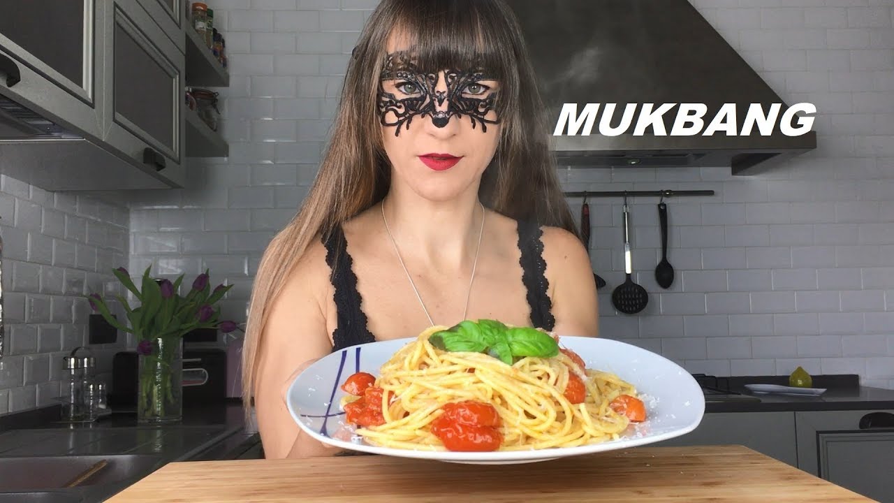 MUKBANG ITA: MANGIO SPAGHETTI AL POMODORO CILIEGINO FRESCO (EATING SHOW ITALIANO) MUKBANG ITA: MANGIO SPAGHETTI AL POMODORO CILIEGINO FRESCO (EATING SHOW ITALIANO)