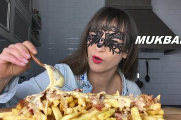 MUKBANG ITA: MANGIO PATATINE FRITTE BACON E FORMAGGIO (ANIMAL STYLE FRIES) EATING SHOW ITALIANO)