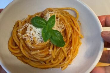 Spaghetti with Tomato sauce - 100% ITALIAN - Ready in 15 minutes - Fast, simple, healthy