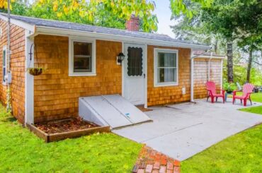 Quaint Cape Cod Cottage on a Quiet Dead End Street | Lovely Tiny House