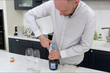 Как правильно открыть игристое вино?