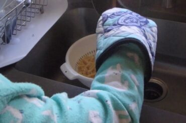 Cooking with Lit Noodles: Italian pasta + review!