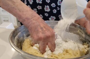 Nonna’s Ciambellette